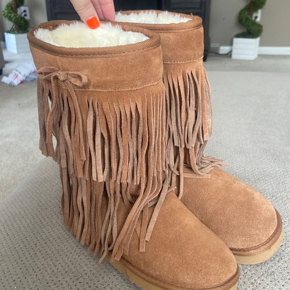 Fringe Boots